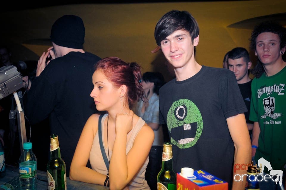 Half-Organic prezintă: Valentine's Nightmare, 