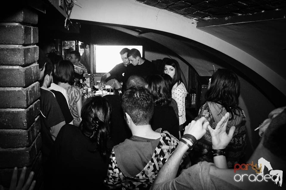 Half-Organic prezintă: Valentine's Nightmare, 