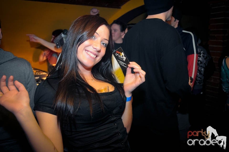 Half-Organic prezintă: Valentine's Nightmare, 