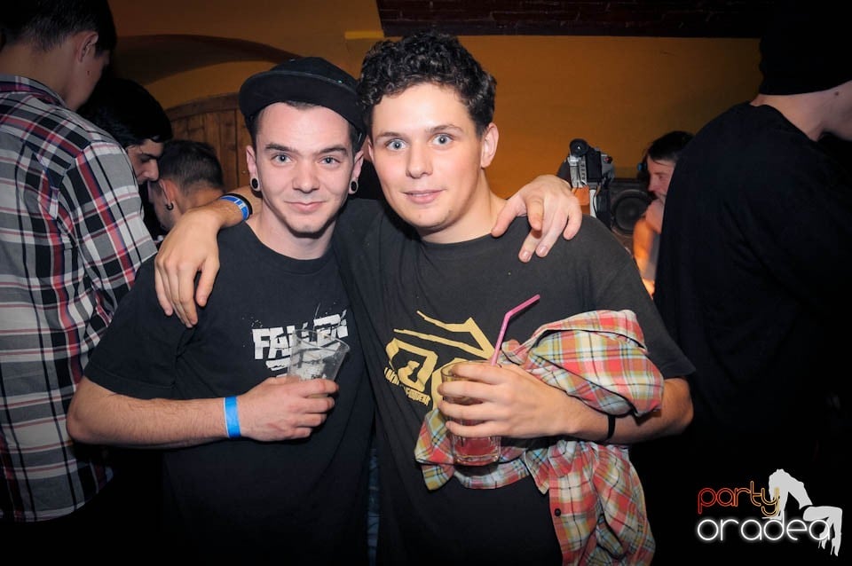 Half-Organic prezintă: Valentine's Nightmare, 