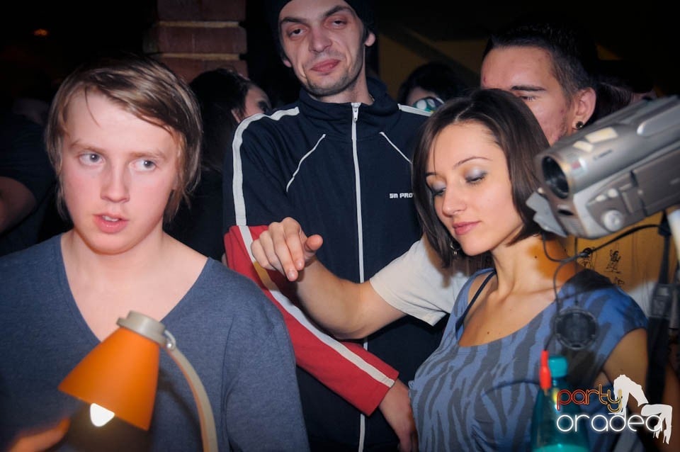 Half-Organic prezintă: Valentine's Nightmare, 