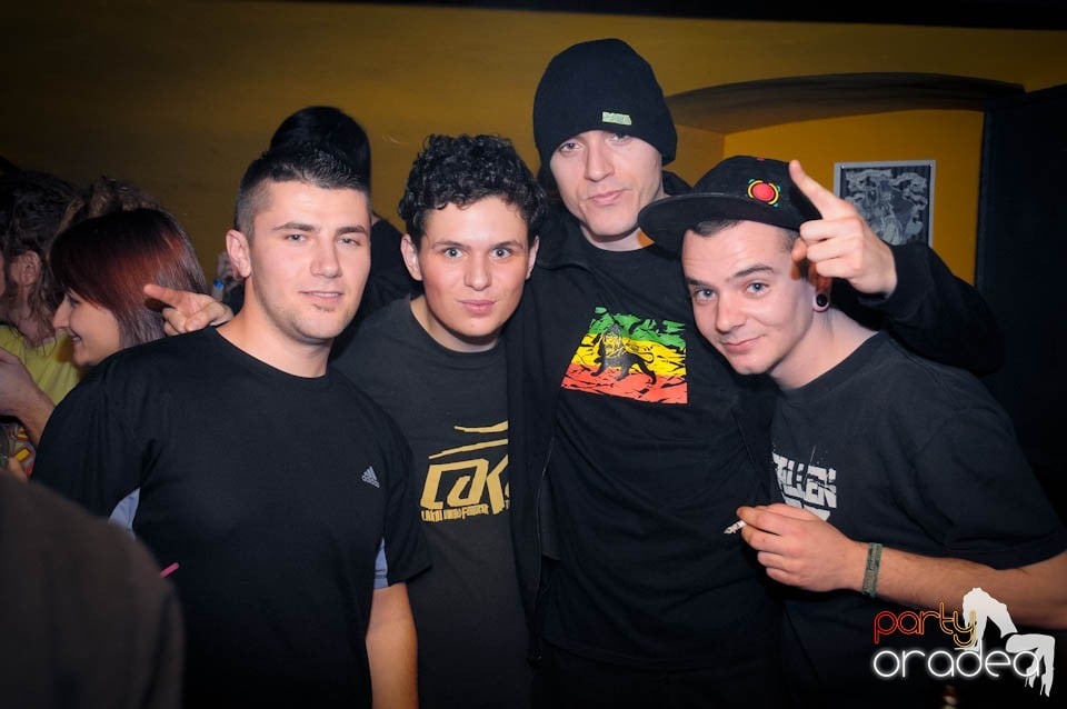 Half-Organic prezintă: Valentine's Nightmare, 