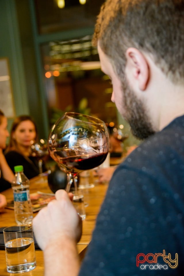 Hallo-Wine Party,