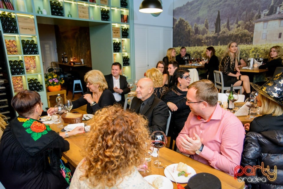 Hallo-Wine Party,