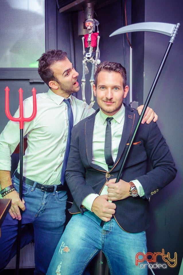 Halloween alături de Gabriel M, Juice