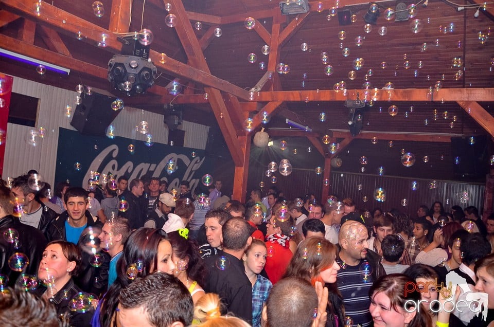 Halloween Party & Laser Show în Faház, 