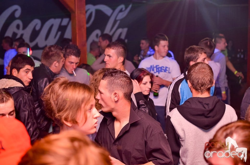 Halloween Party & Laser Show în Faház, 