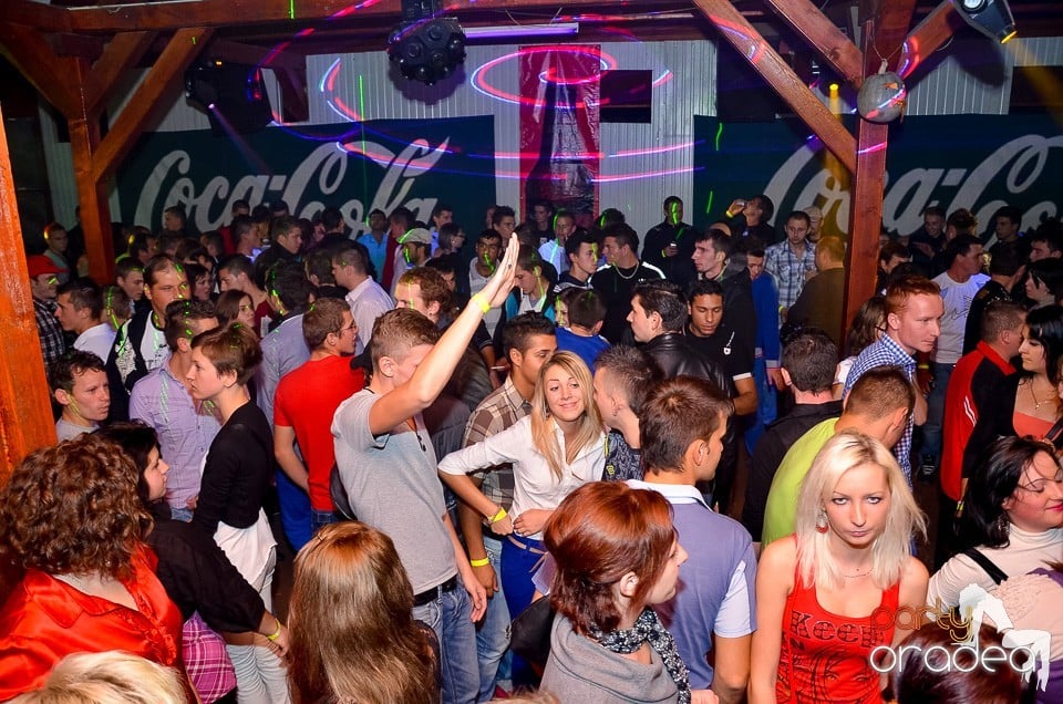 Halloween Party & Laser Show în Faház, 