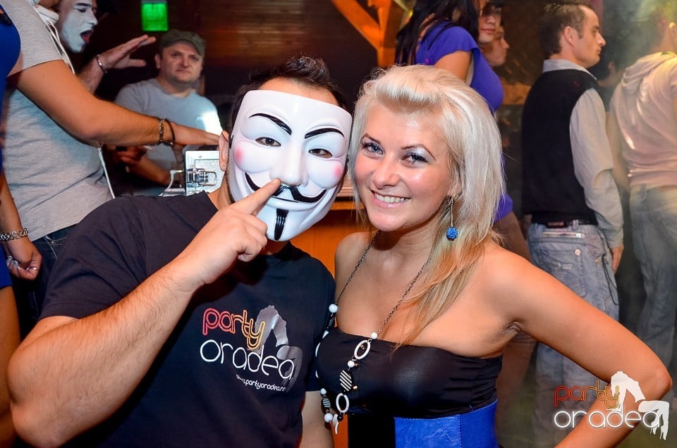 Halloween Party & Laser Show în Faház, 