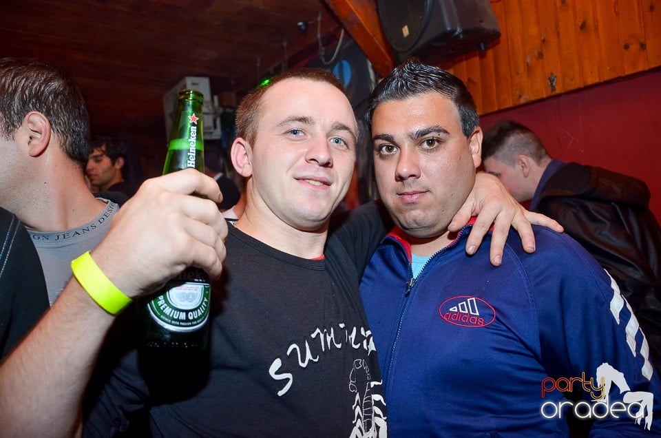 Halloween Party & Laser Show în Faház, 