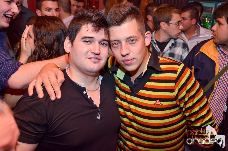 Halloween Party & Laser Show în Faház, 