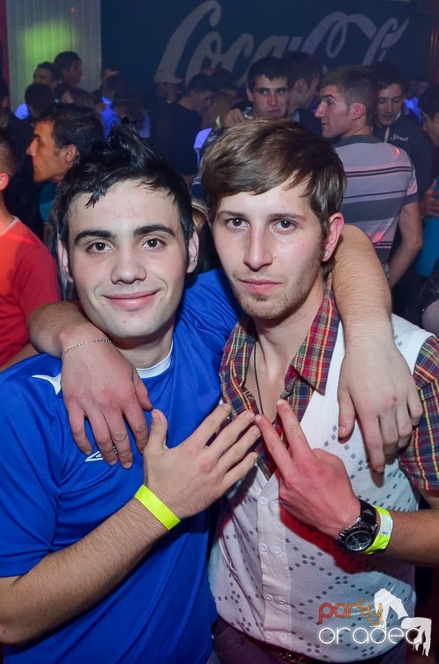 Halloween Party & Laser Show în Faház, 