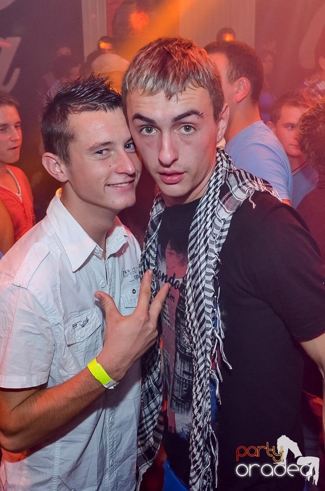 Halloween Party & Laser Show în Faház, 