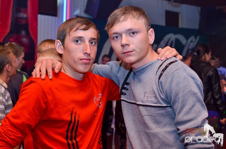 Halloween Party & Laser Show în Faház, 