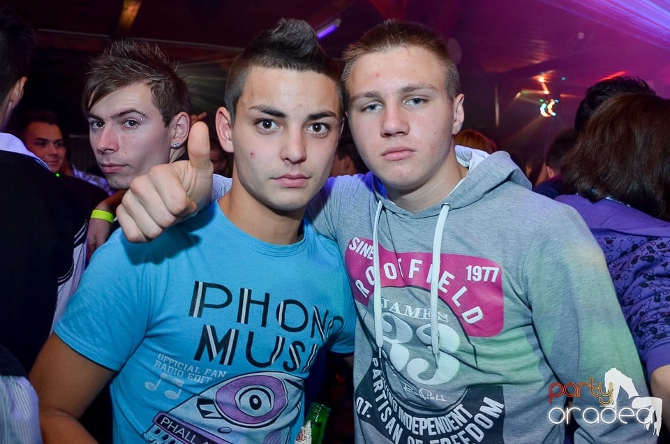 Halloween Party & Laser Show în Faház, 