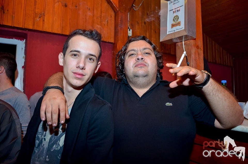 Halloween Party & Laser Show în Faház, 