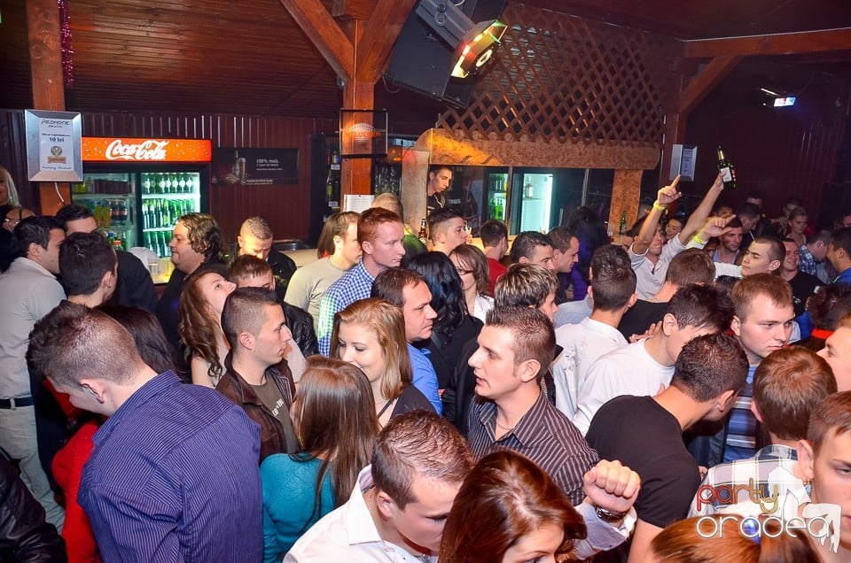 Halloween Party & Laser Show în Faház, 