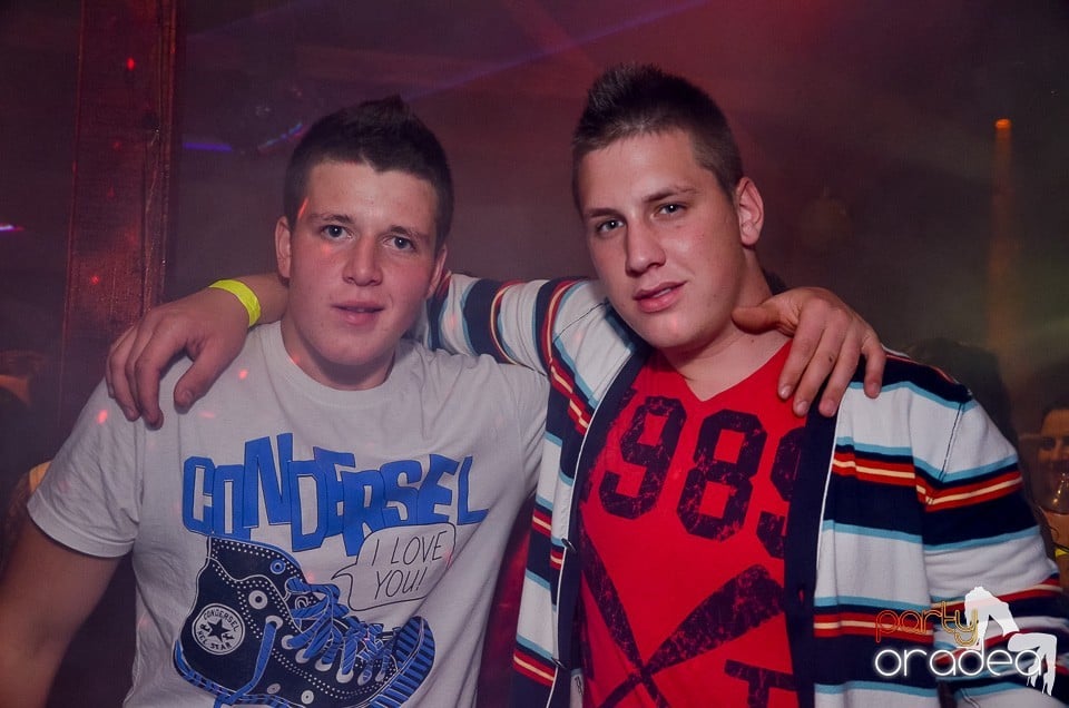 Halloween Party & Laser Show în Faház, 