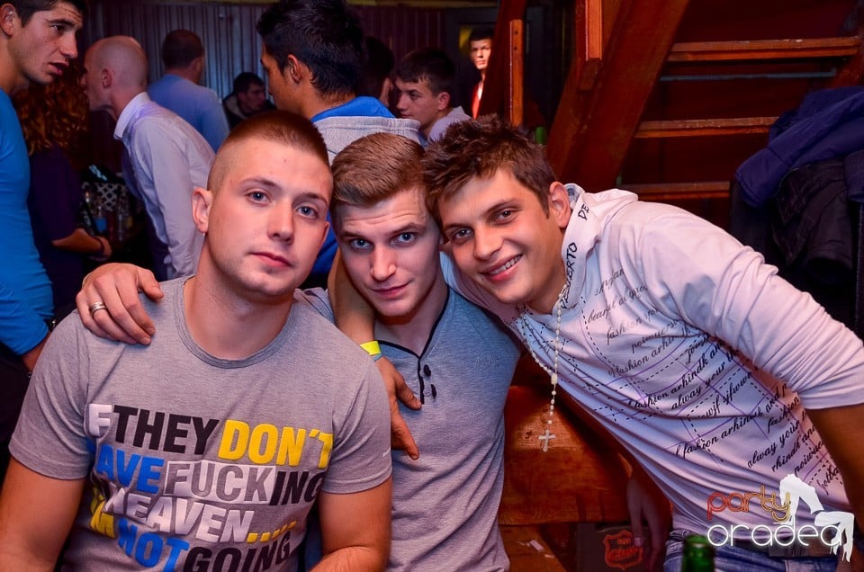 Halloween Party & Laser Show în Faház, 