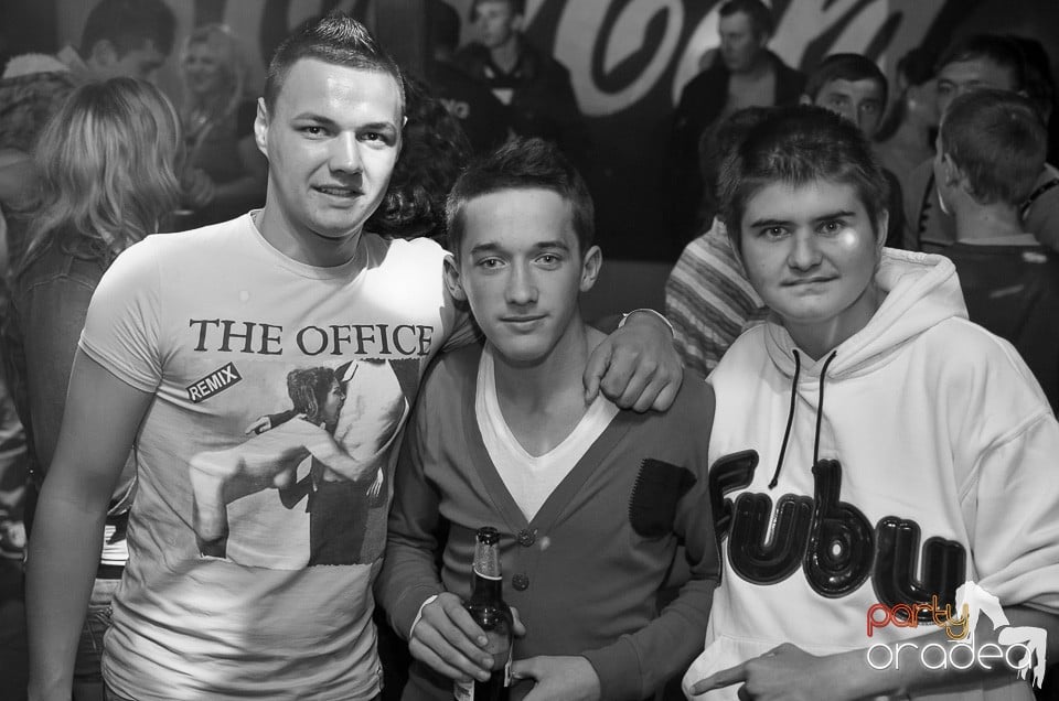 Halloween Party & Laser Show în Faház, 