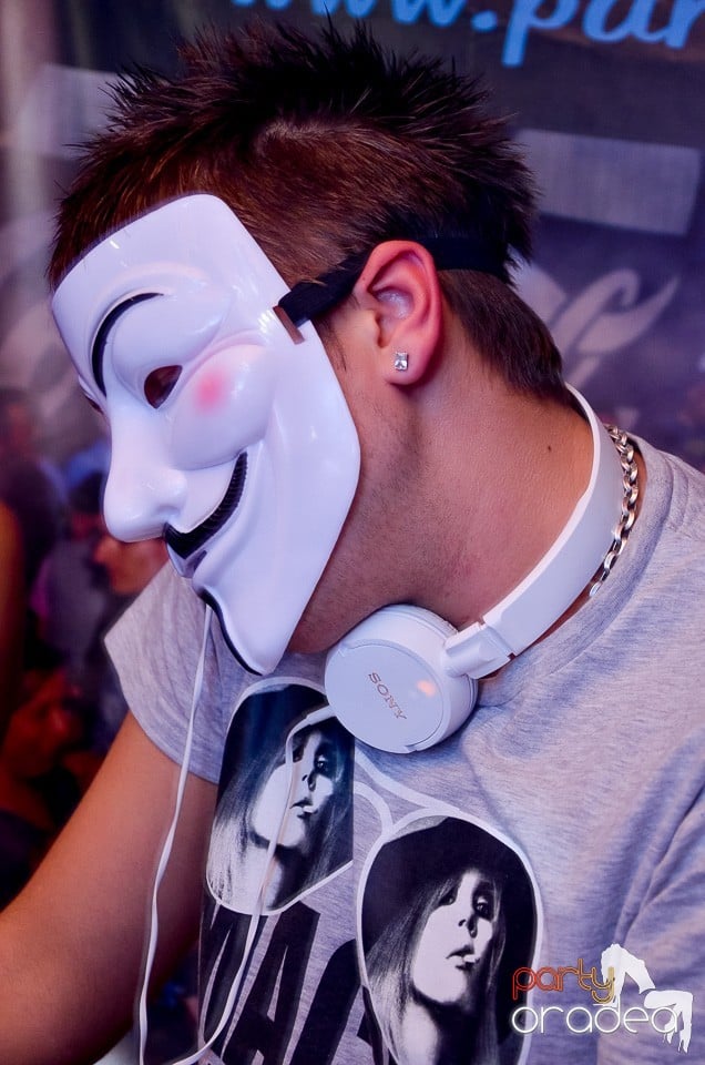 Halloween Party & Laser Show în Faház, 