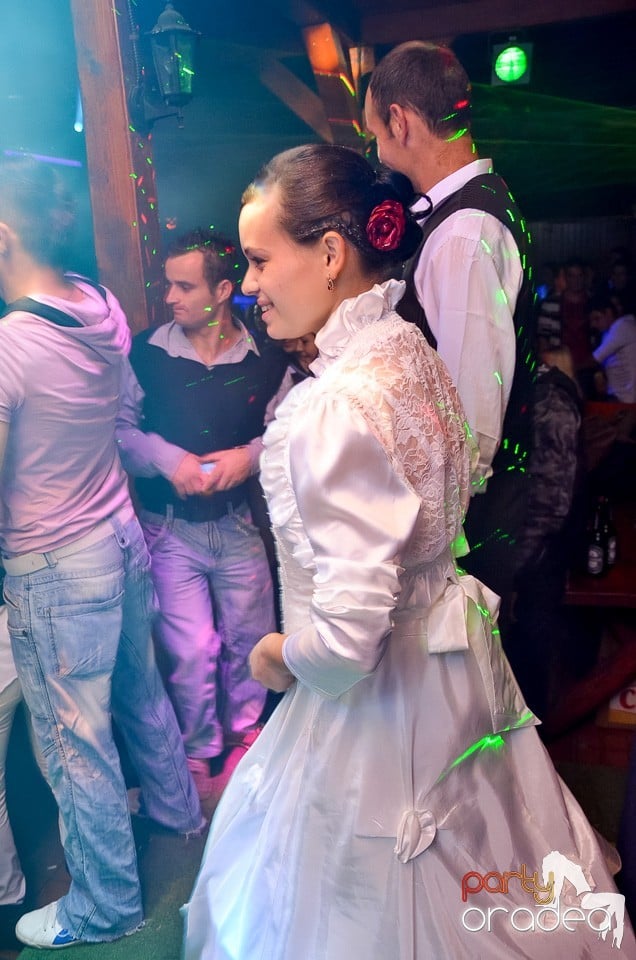 Halloween Party & Laser Show în Faház, 