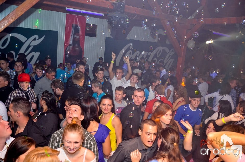 Halloween Party & Laser Show în Faház, 