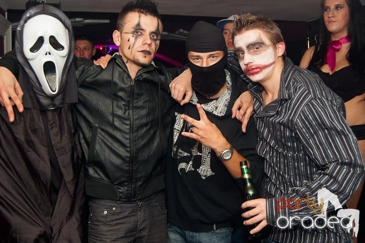 Halloween Party în Club Atti's, 