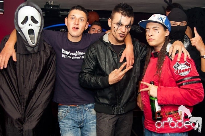 Halloween Party în Club Atti's, 