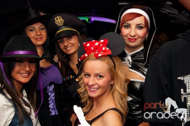 Halloween Party în Club Atti's, 