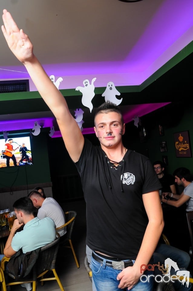 Halloween Party, Green Pub