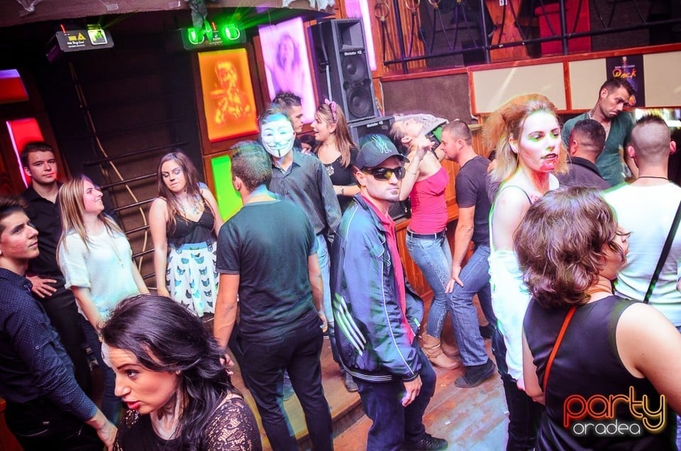 Halloween Party în Window Pub, 