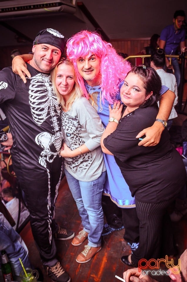 Halloween Party în Window Pub, 