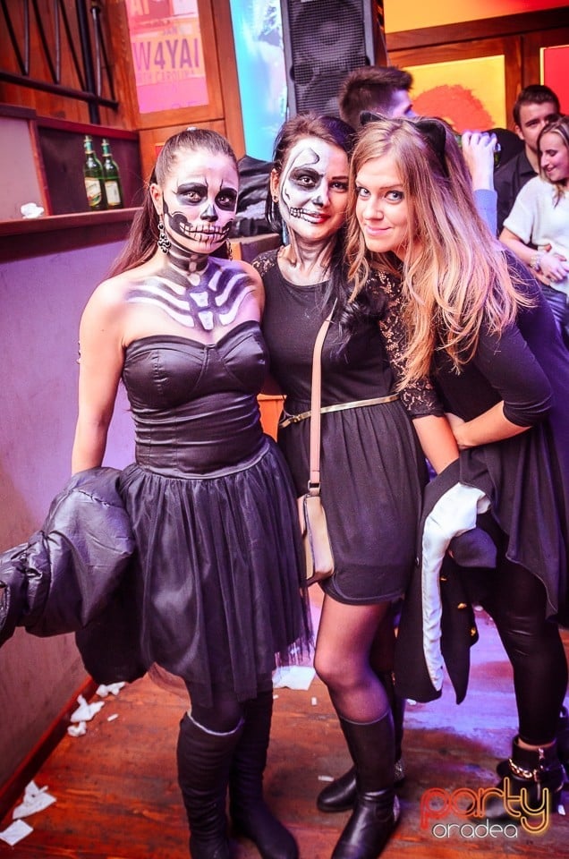 Halloween Party în Window Pub, 