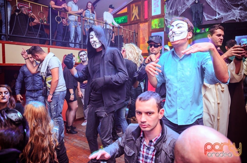 Halloween Party în Window Pub, 