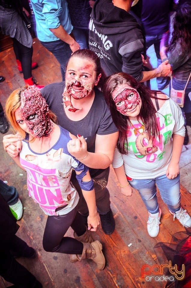 Halloween Party în Window Pub, 