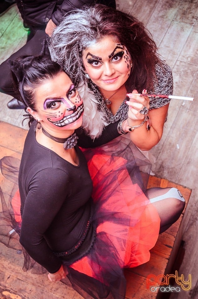 Halloween Party în Window Pub, 