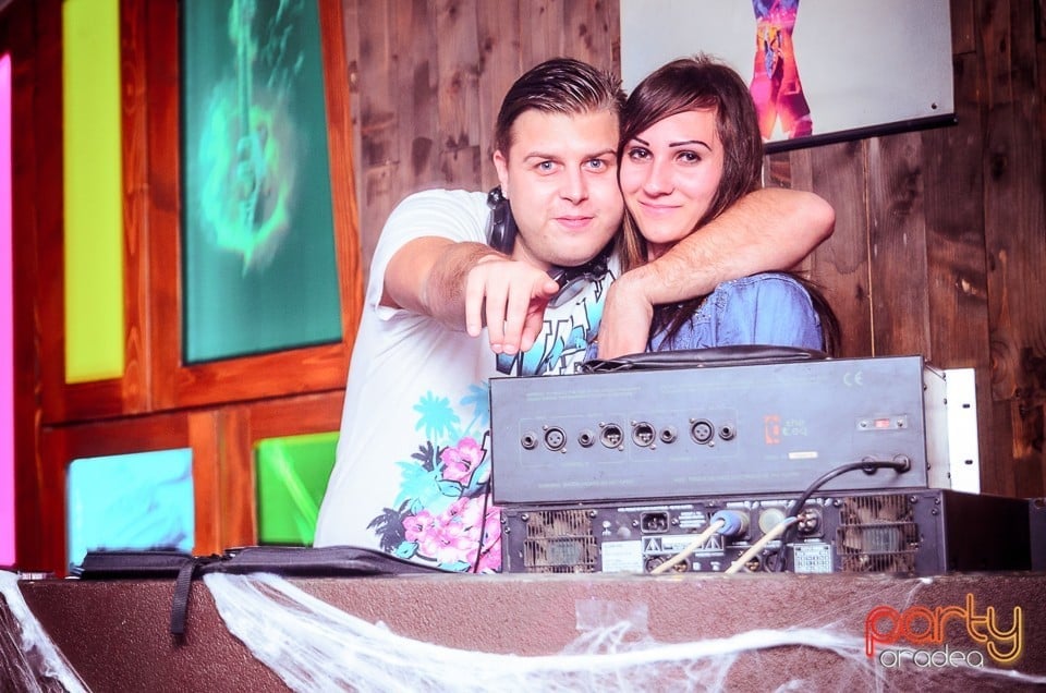 Halloween Party în Window Pub, 