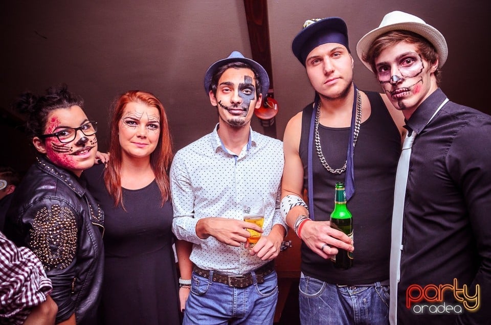 Halloween Party în Window Pub, 