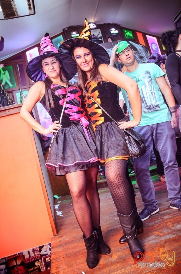 Halloween Party în Window Pub, 