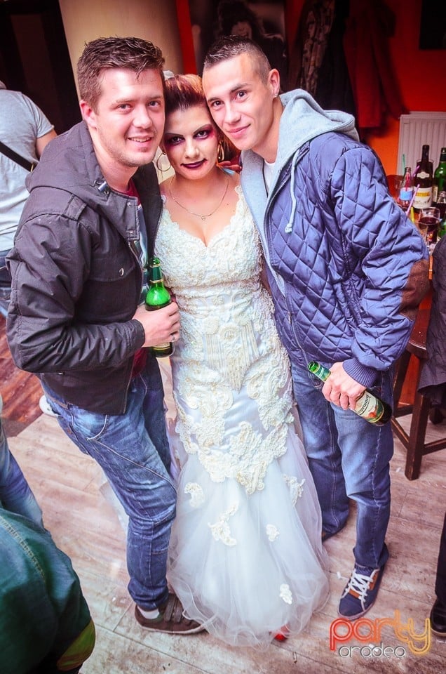 Halloween Party în Window Pub, 