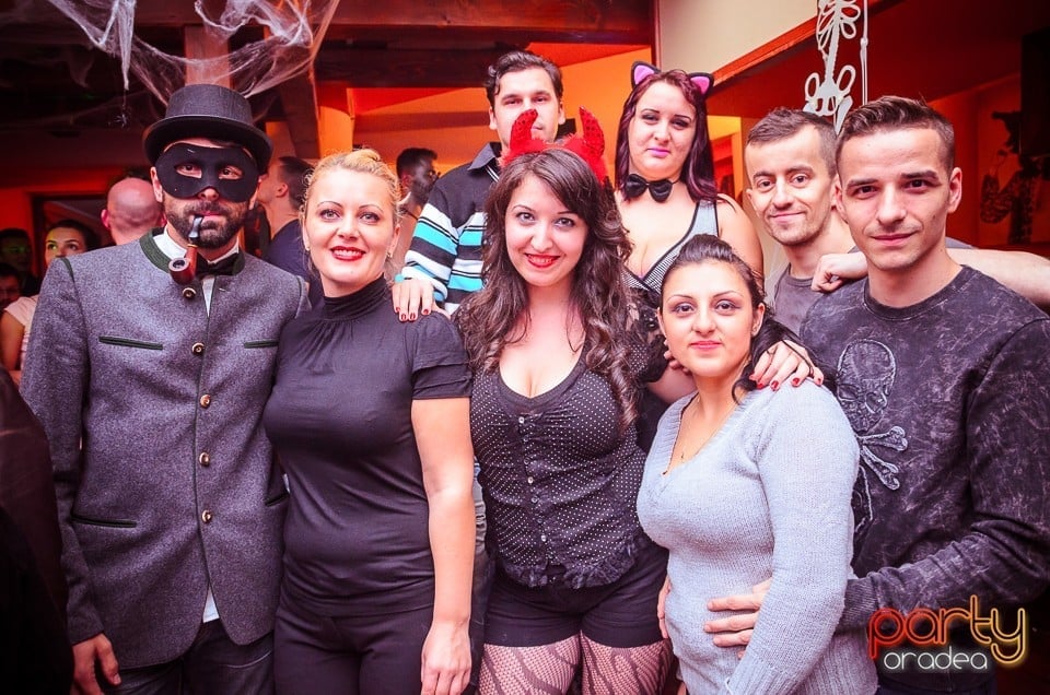 Halloween Party în Window Pub, 