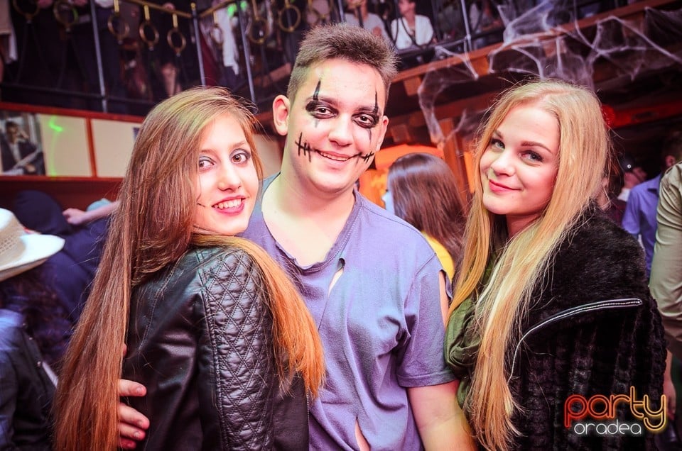 Halloween Party în Window Pub, 