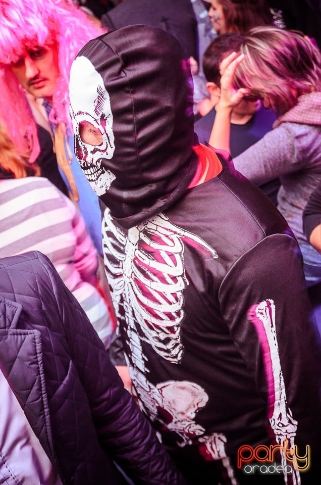 Halloween Party în Window Pub, 