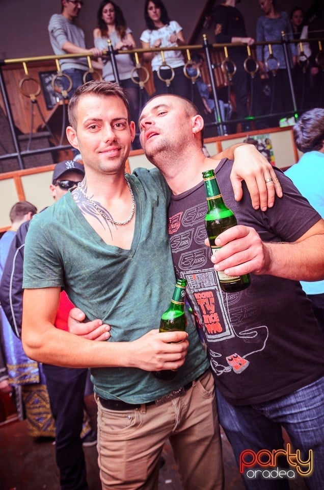 Halloween Party în Window Pub, 