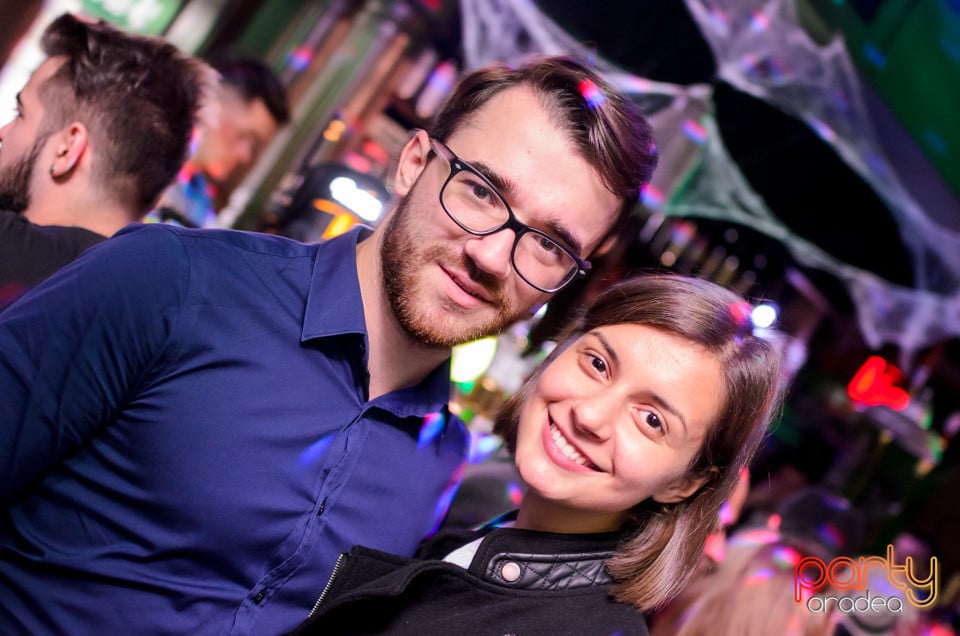 Halloween Saturday Party, Green Pub
