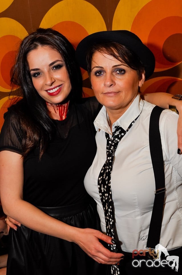 Halloween Special în Juice, Juice