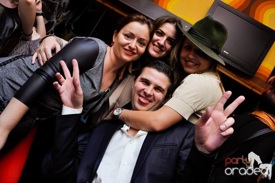 Halloween Special în Juice, Juice