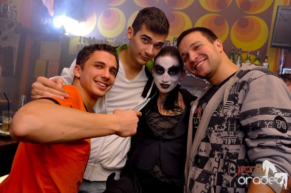 Halloween Special în Juice, Juice