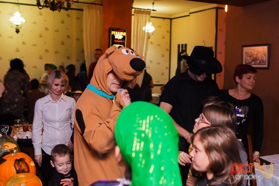 Halloweenul copiilor, Restaurant Retro